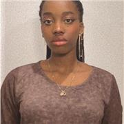 Je suis actuellement en grande école d’ingénieur. Et j’apprécie particulièrement les matières scientifiques comme les mathématiques. De plus ayant fait du théâtre, je serais en capacité d’apporter mon aide dans tout ce qui est développement de l’aisance à